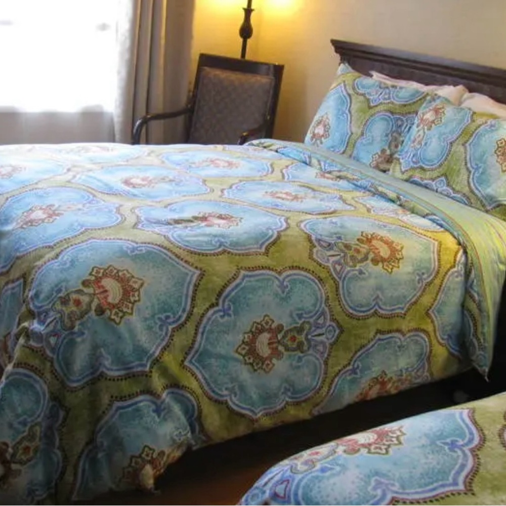 EUROPA Blue and Green Paisley Duvet Cover Set